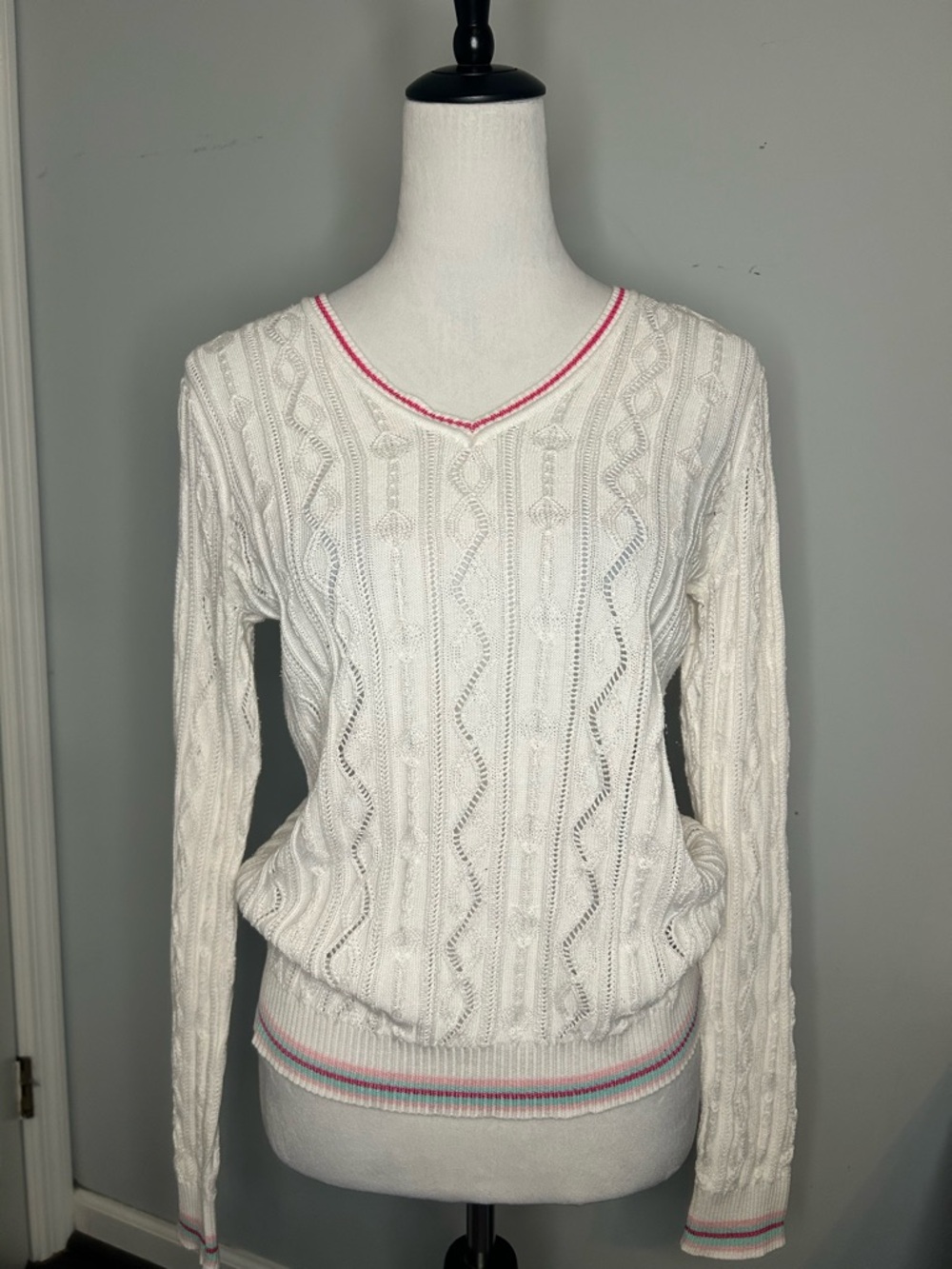 Liz Claiborne Golf Mercerized Cotton V Neck Sweater